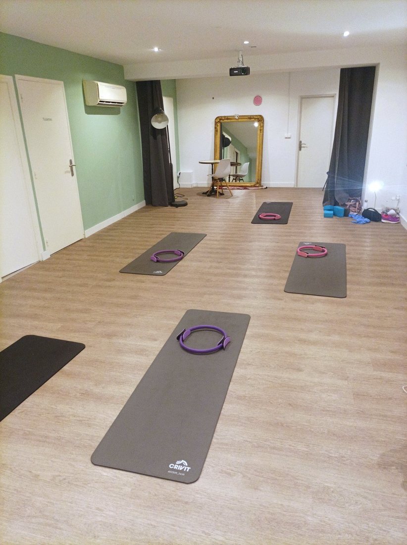 Le studio Body & Soul avec ses tapis et cercles de pilates